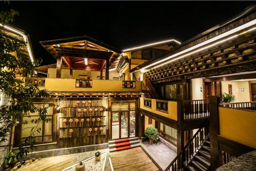 精品酒店精致、設(shè)計所用手法表現(xiàn)何種特色